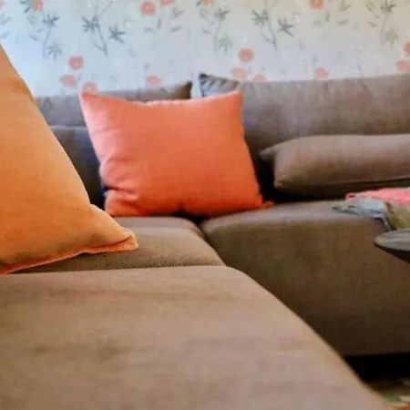 Tolle In Einem Reetgedecktem Haus Apartment Nieblum