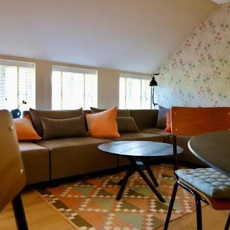 Lägenhet Fuer 4 Personen Mit Garten In *