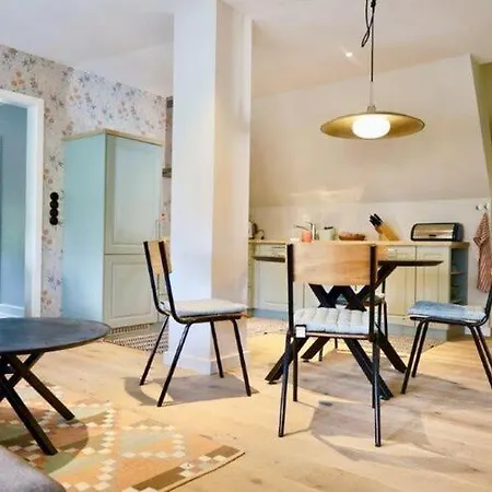 Fuer 4 Personen Mit Garten In